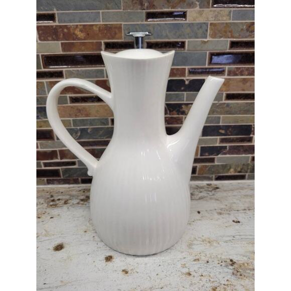 Vintage MCM Coffee Server, White Ribbed USA Hall, Ernest Sohn Lid Silver Knob - Picture 5 of 7